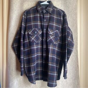 Vtg Johnson Woolen Mills Buffalo Plaid Wool Flannel Men’s M Black Red Heavy USA